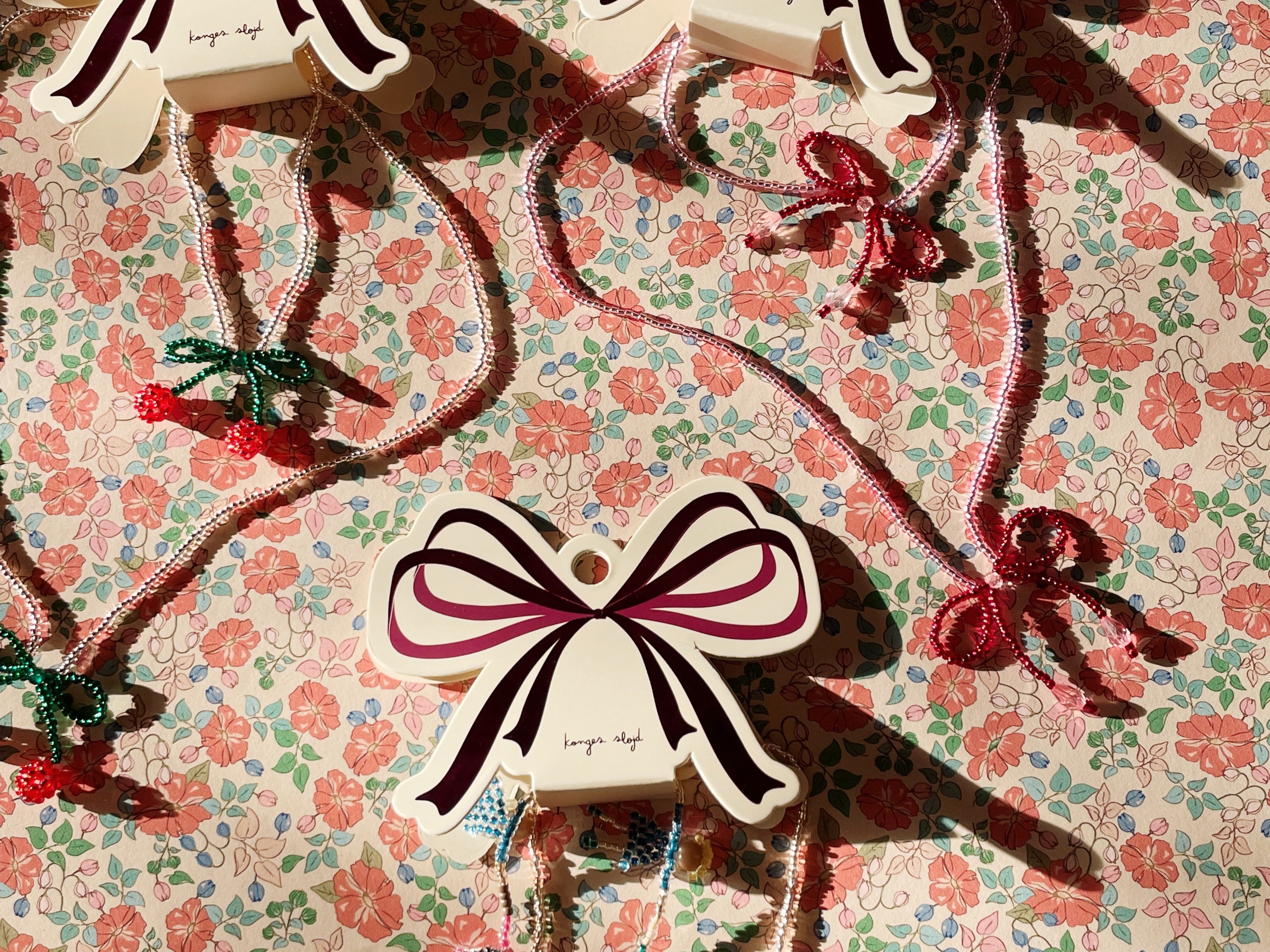 Konges Sløjd A/S Sieraden cherry