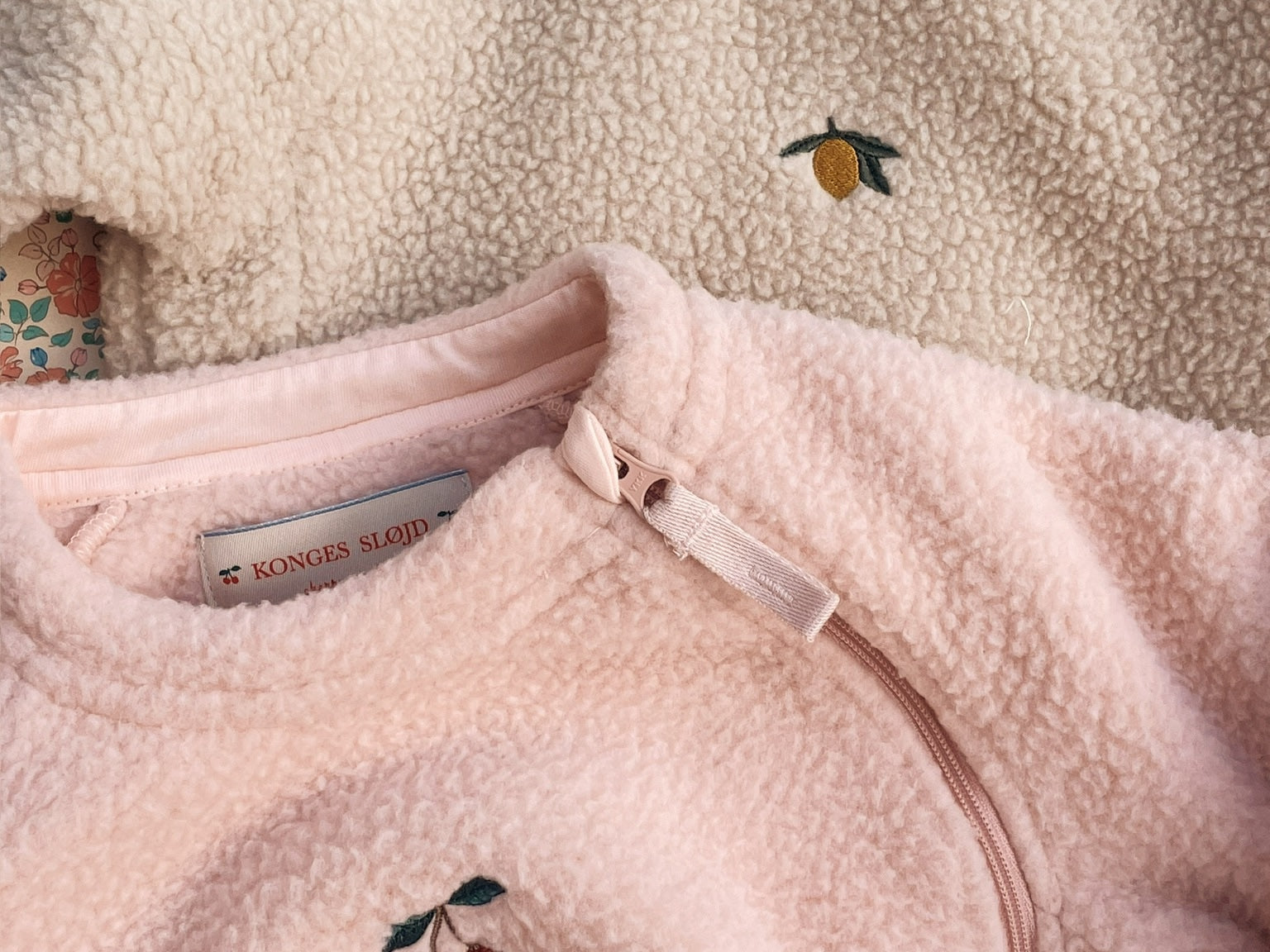 Konges Sløjd A/S Thermokleding rose smoke