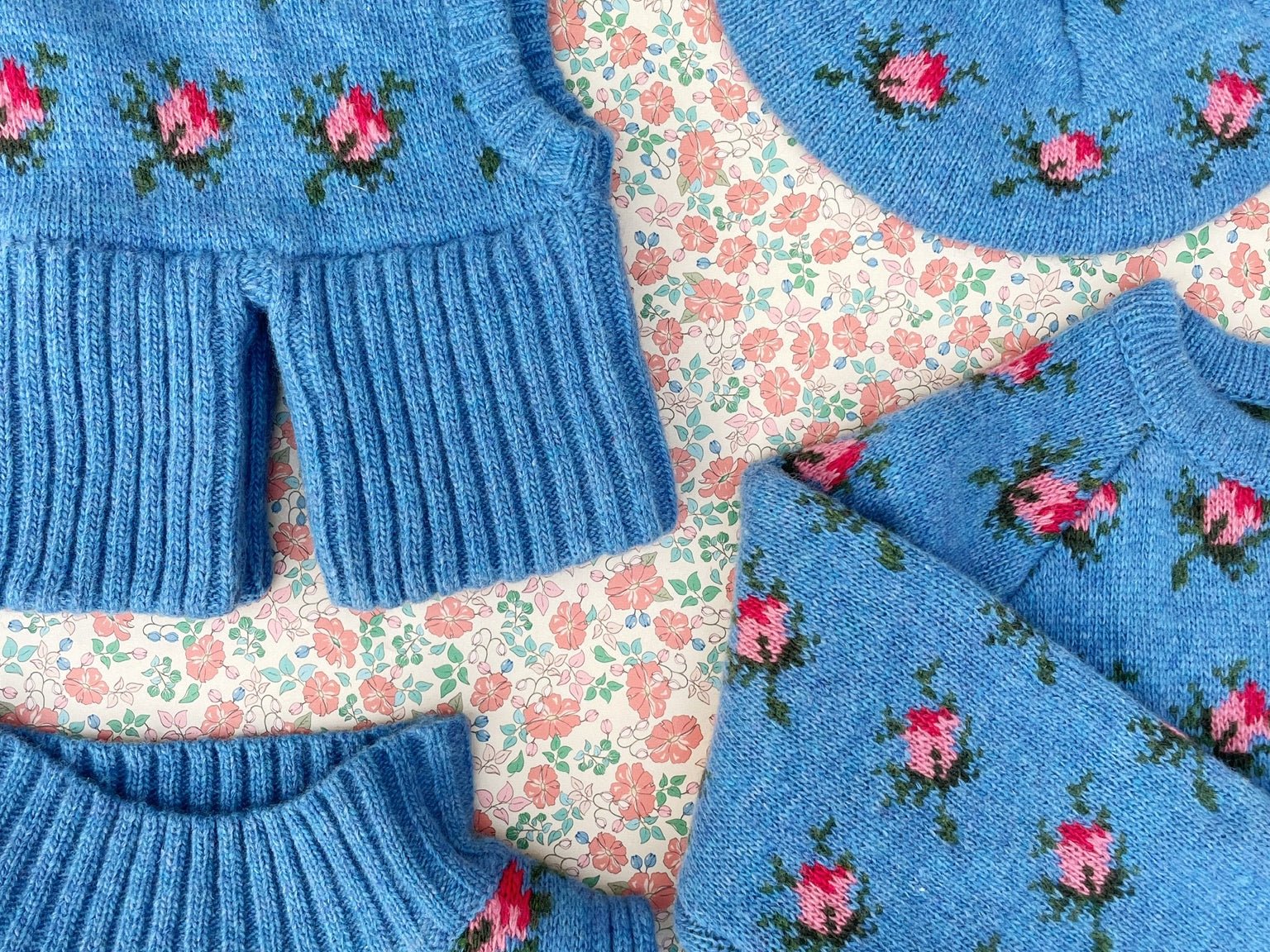 Konges Sløjd A/S Balaclava'S rosie shades