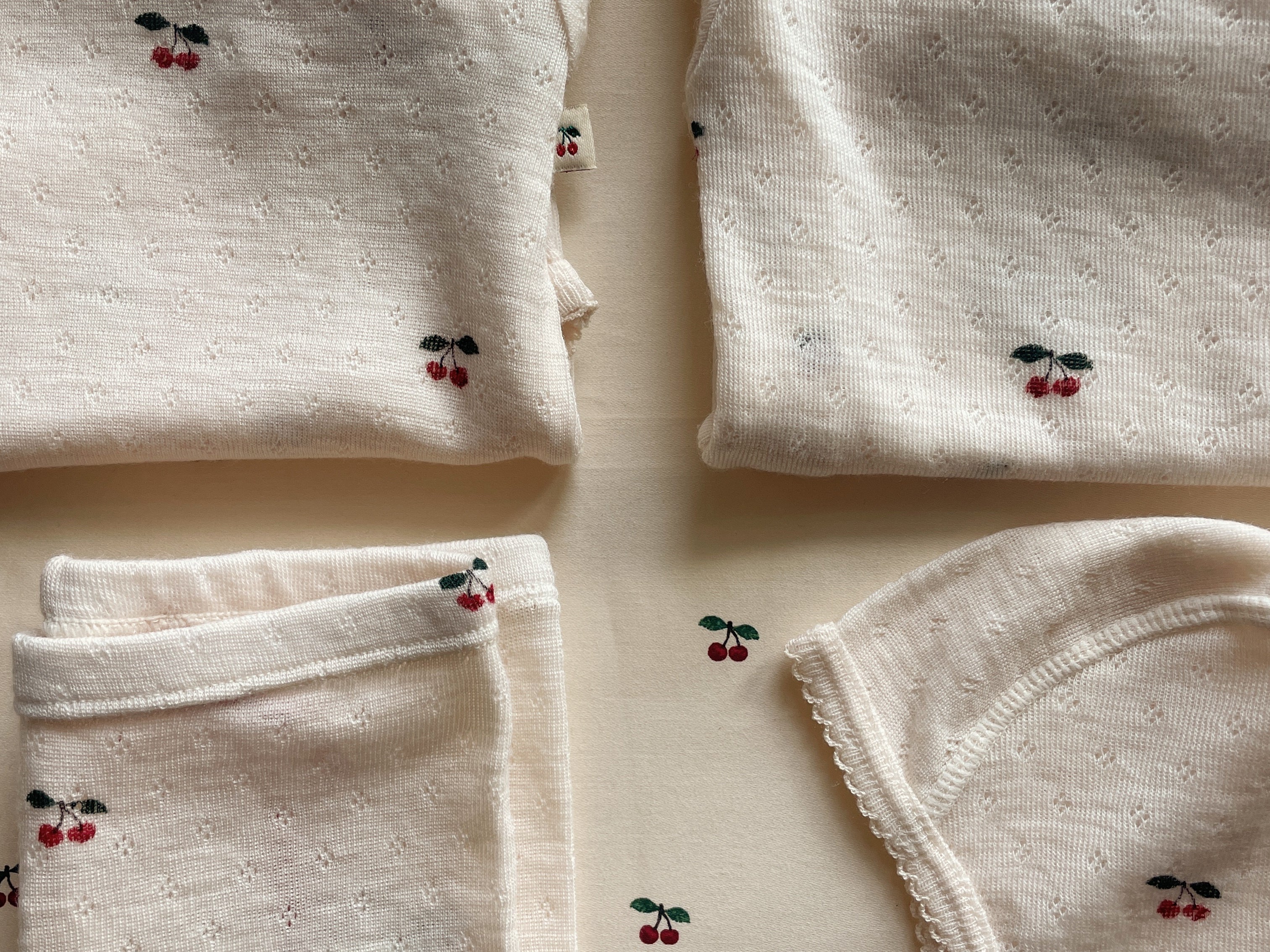 Konges Sløjd A/S Balaclava'S cherry