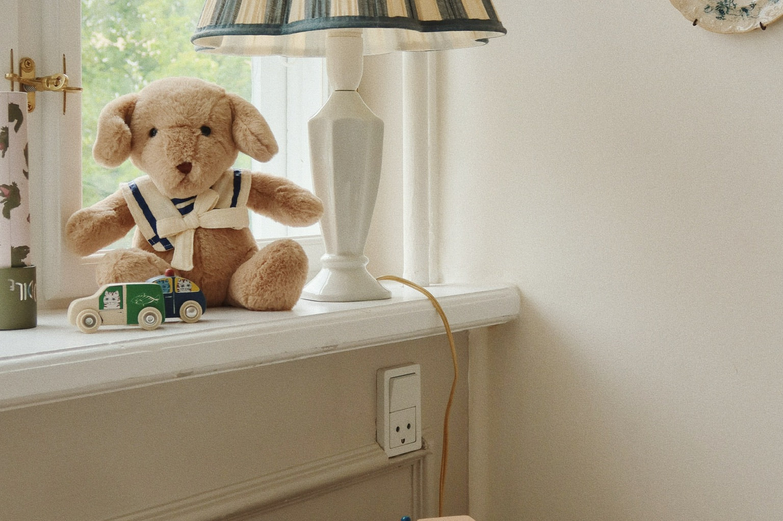 Konges Sløjd A/S Opslag off white/kick it