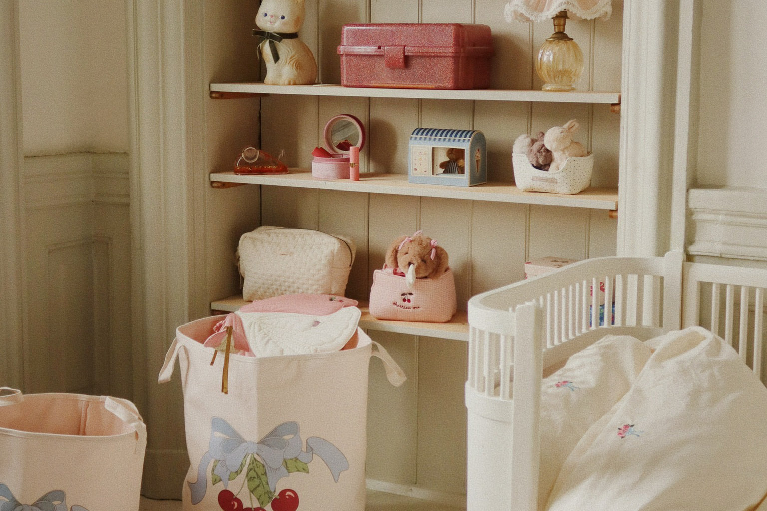 Konges Sløjd A/S Opslag cherry