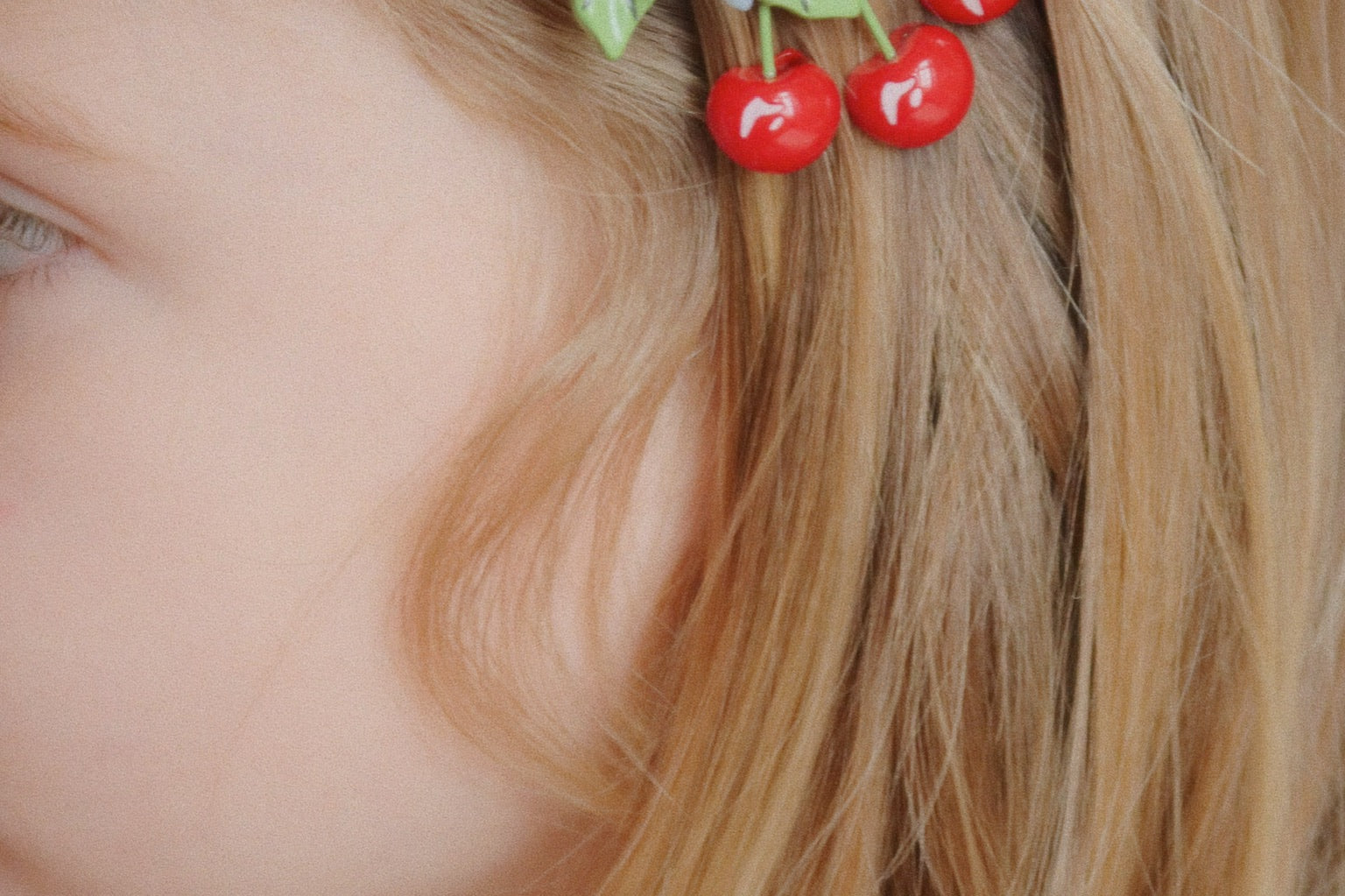 Konges Sløjd A/S Haaraccessoires amarena