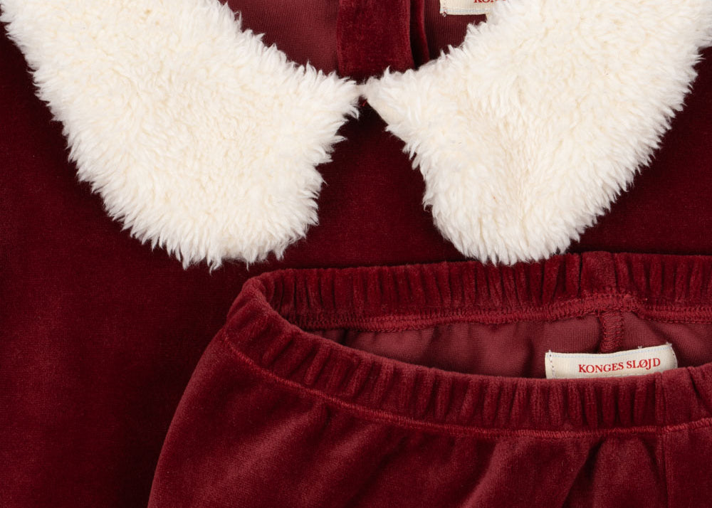 Konges Sløjd A/S Sets red dahlia