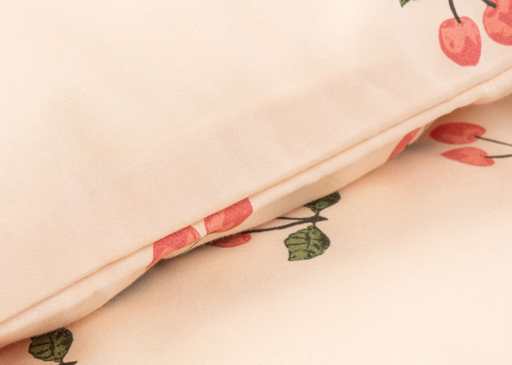 Konges Sløjd A/S Juniorbeddengoed ma grande cerise pink