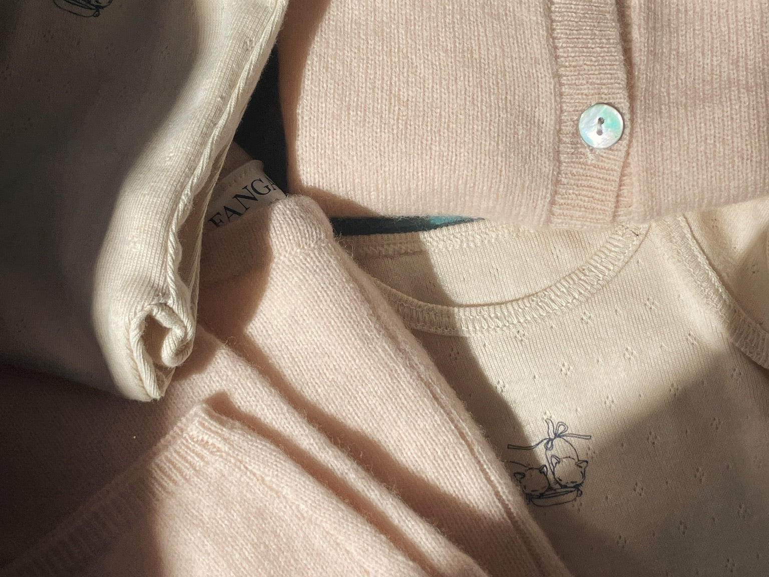 Konges Sløjd A/S JERSEY PANTS buttercream/pearl blue