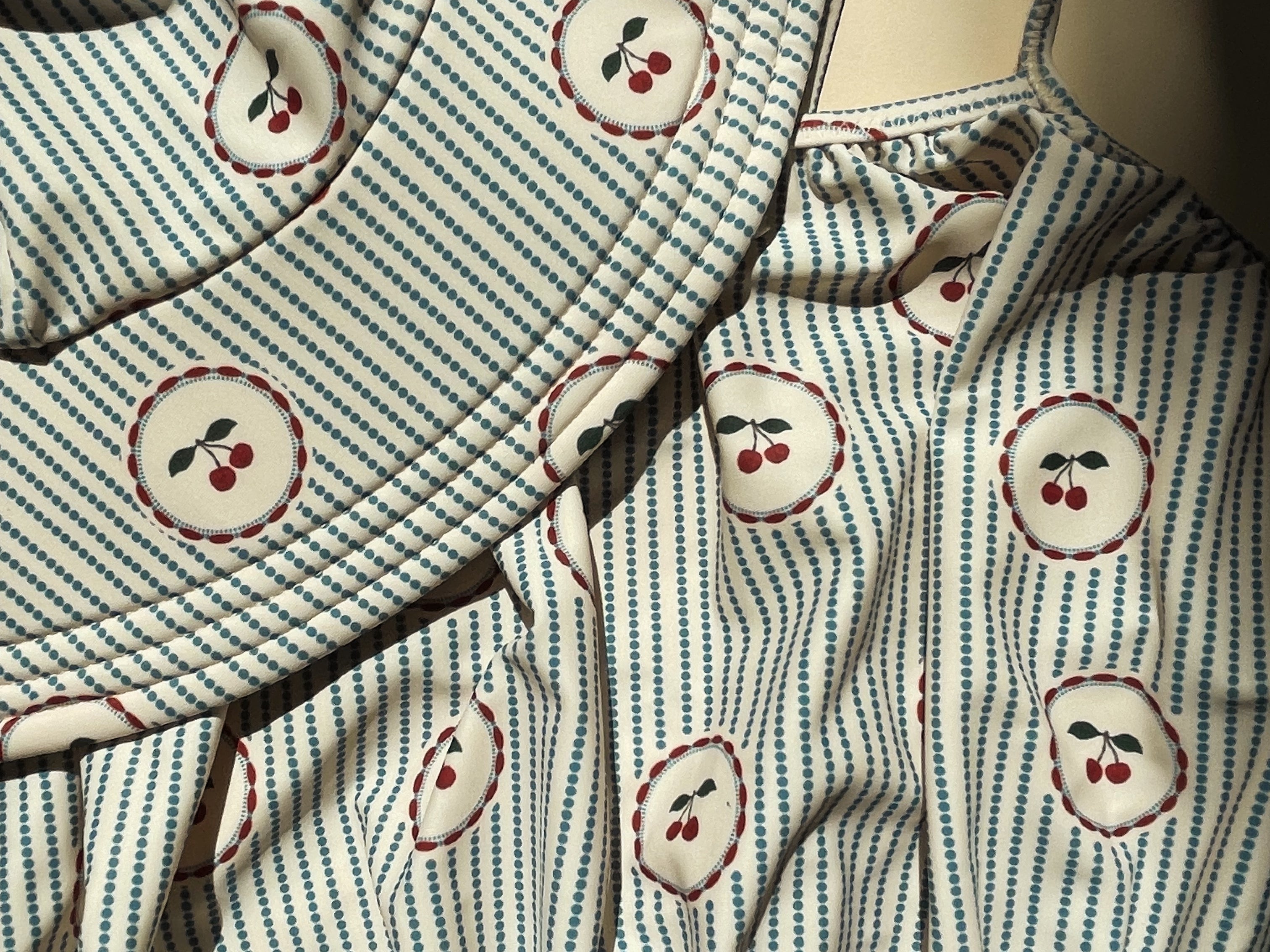 Konges Sløjd A/S Uv-Zwemhoedjes cherry stripe