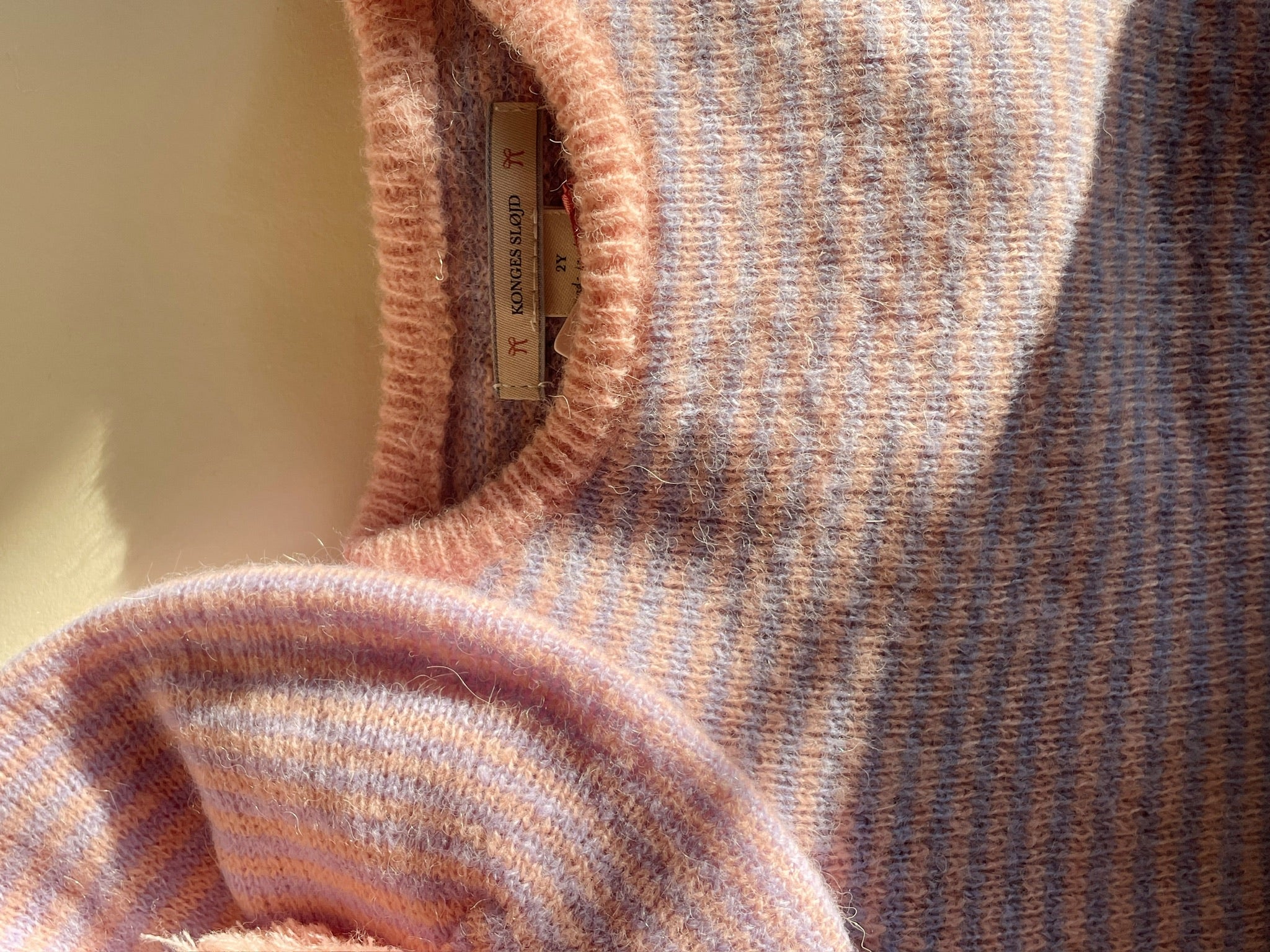 Konges Sløjd A/S Gebreide Shirts En Vesten purple/pink dolphin