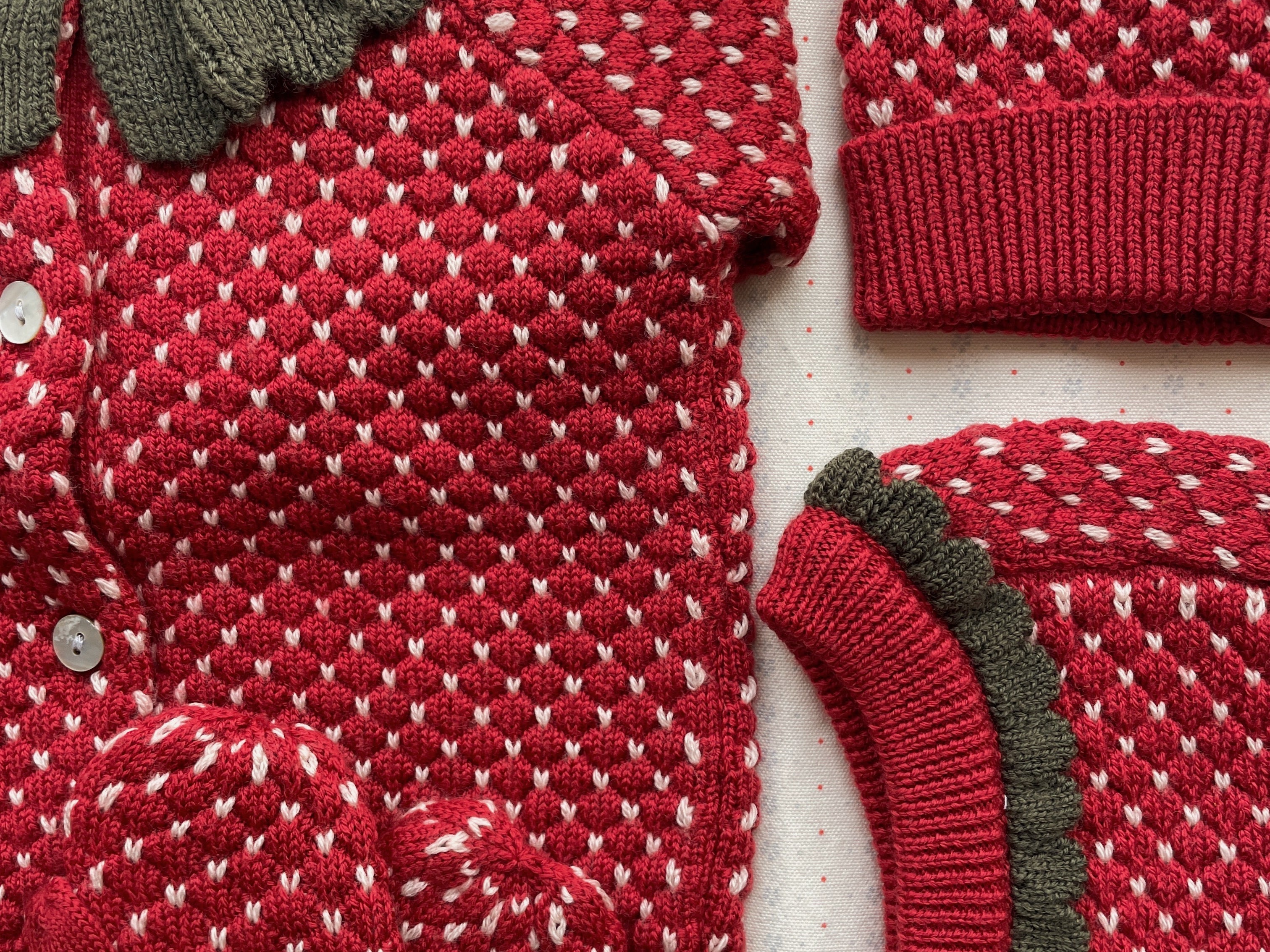 Konges Sløjd A/S Gebreide Cardigans barbados cherry