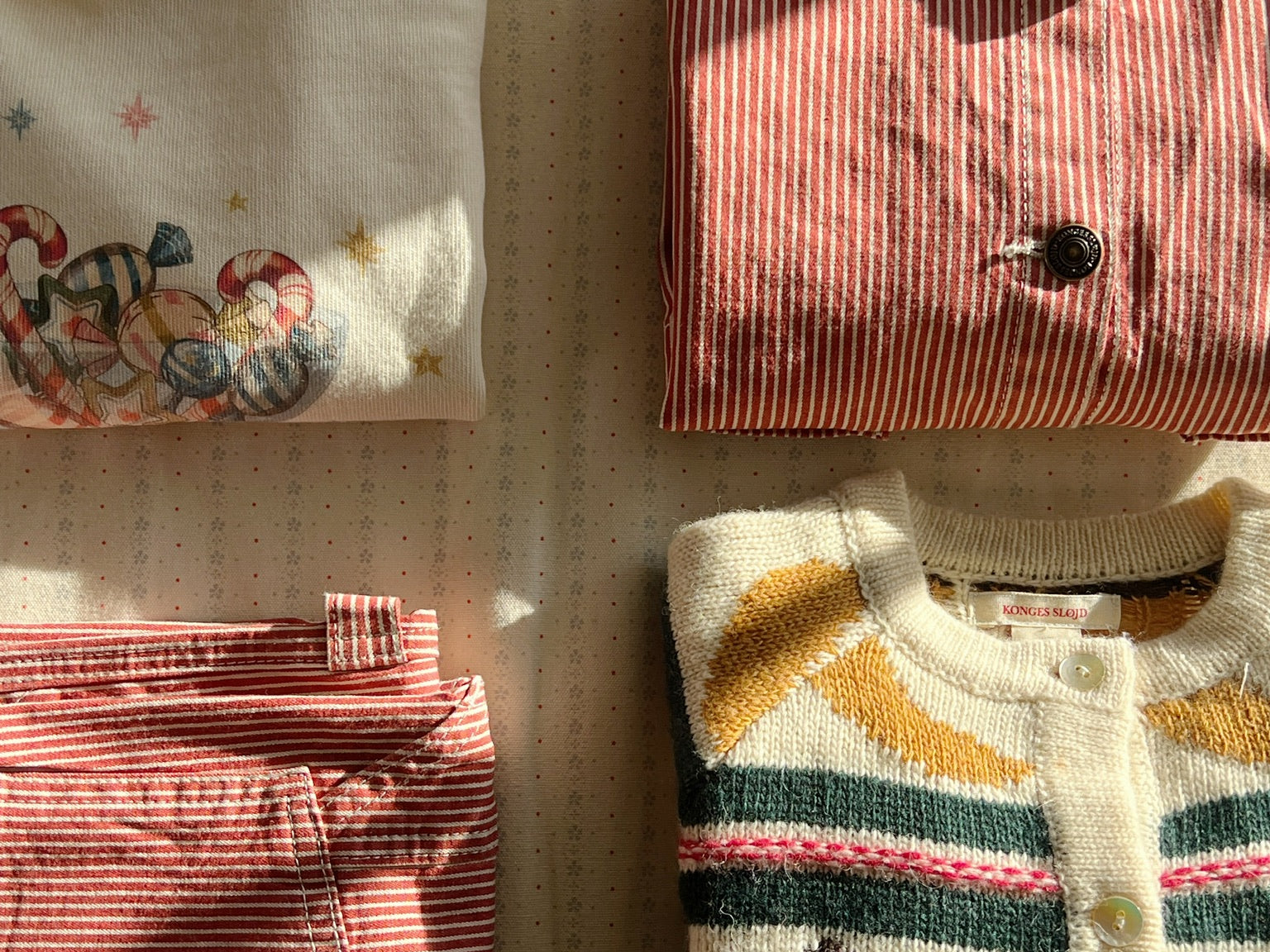 Konges Sløjd A/S WOVEN JACKETS & VESTS milk rouge stripe