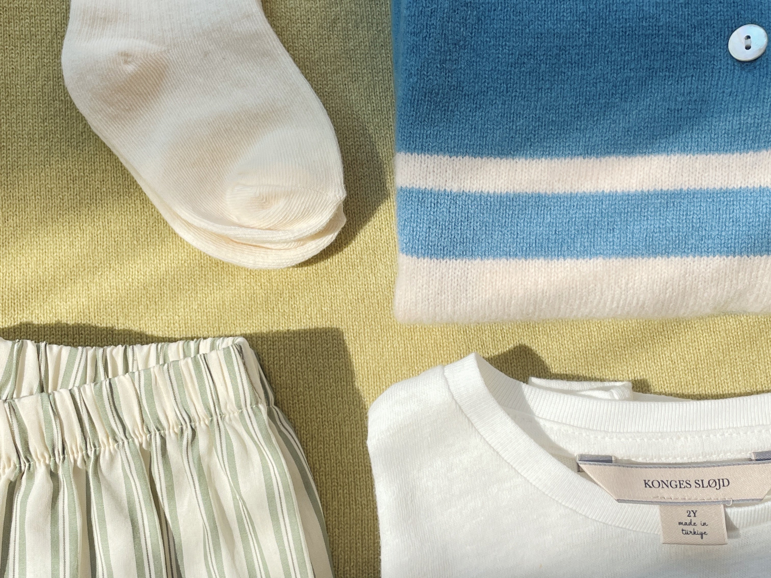 Konges Sløjd A/S WOVEN SHORTS & BLOOMERS basil/orchid/bleu stripe