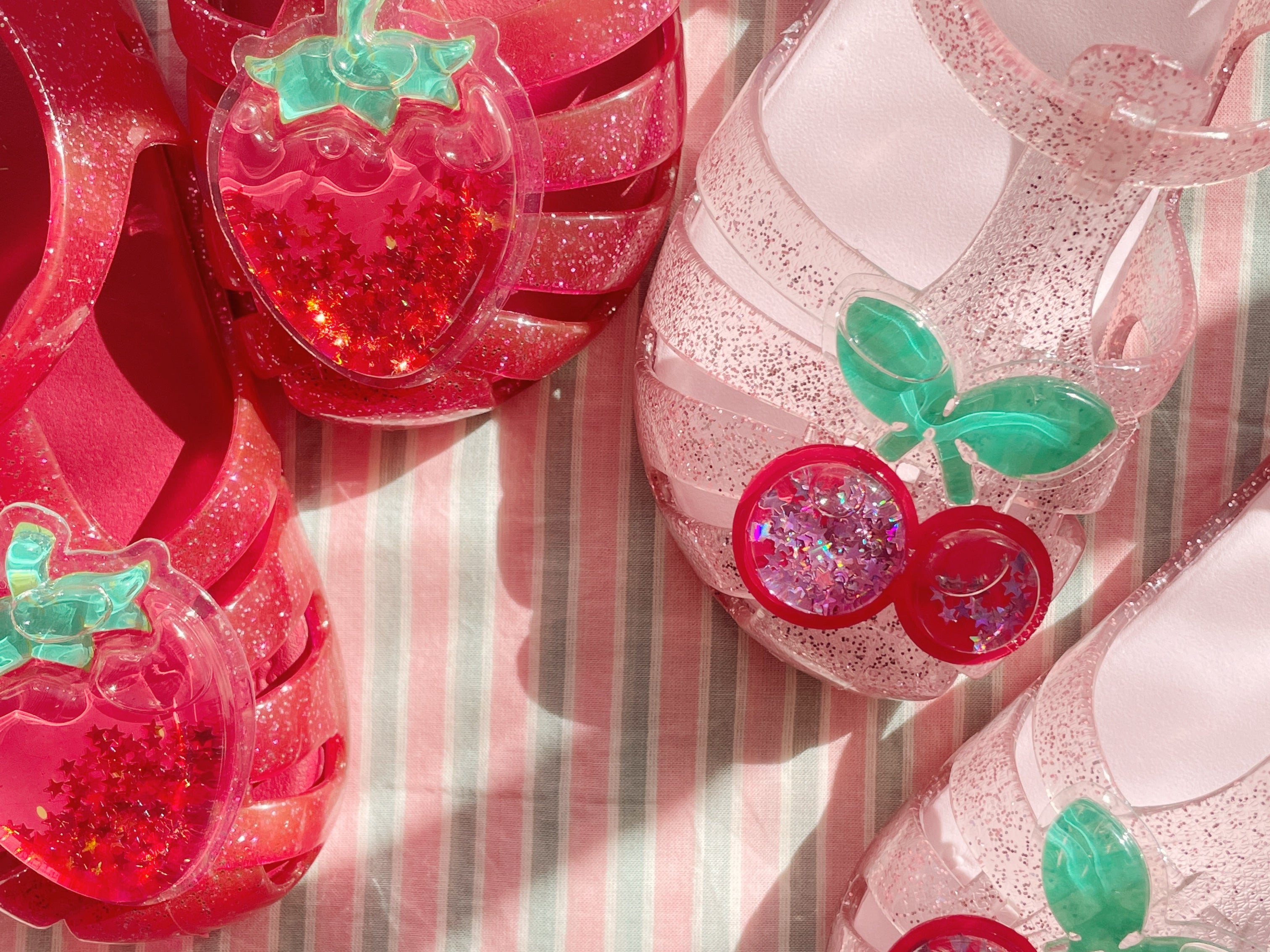 Konges Sløjd A/S SANDALS strawberry