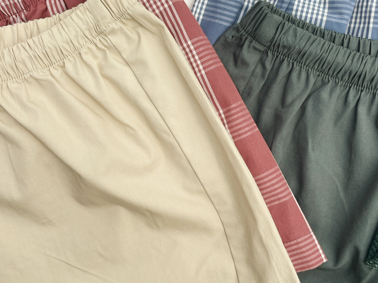 Konges Sløjd A/S WOVEN SHORTS & BLOOMERS flint check/cilantro