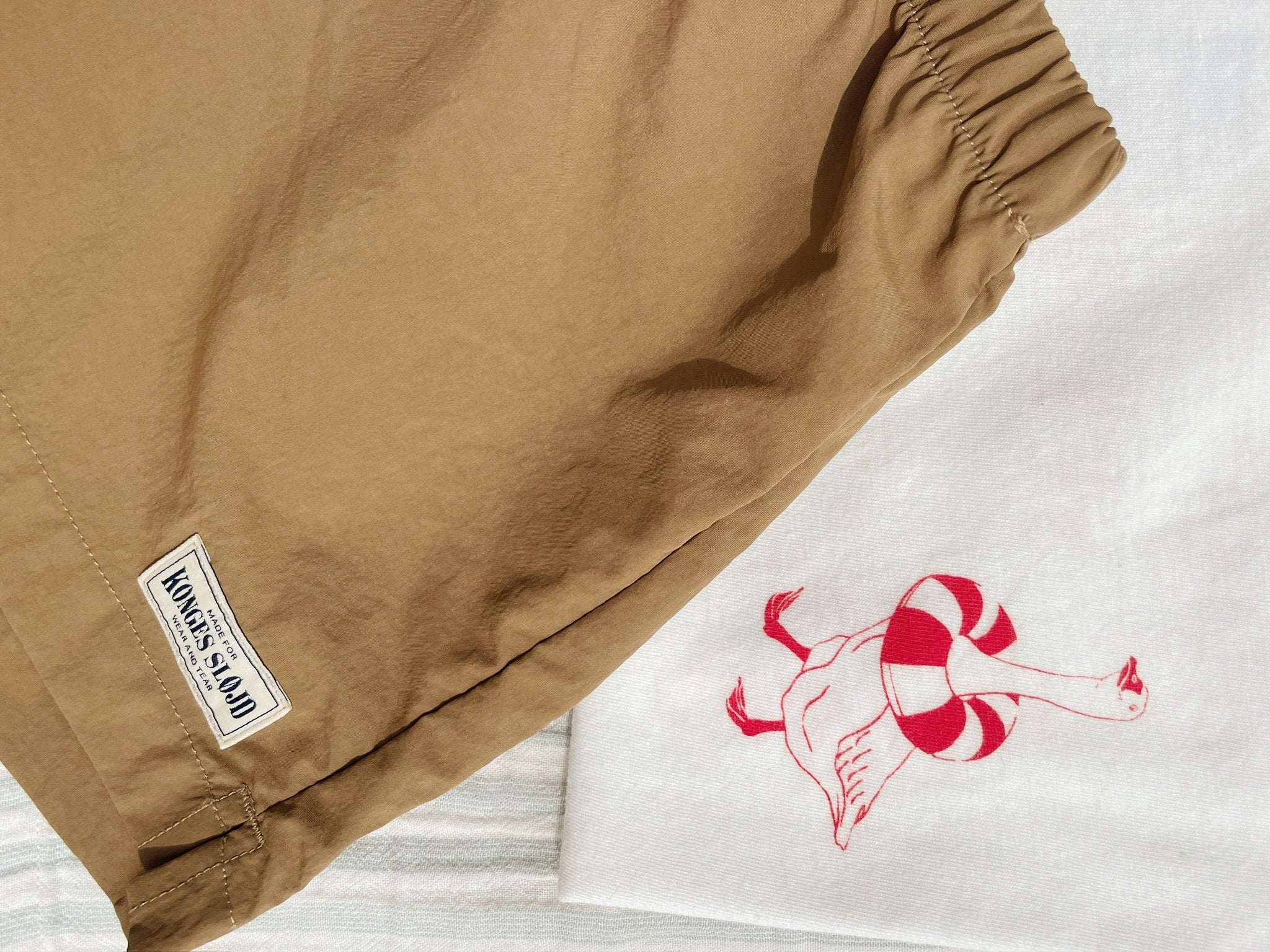 Konges Sløjd A/S JERSEY T-SHIRTS off white/lifeguard service