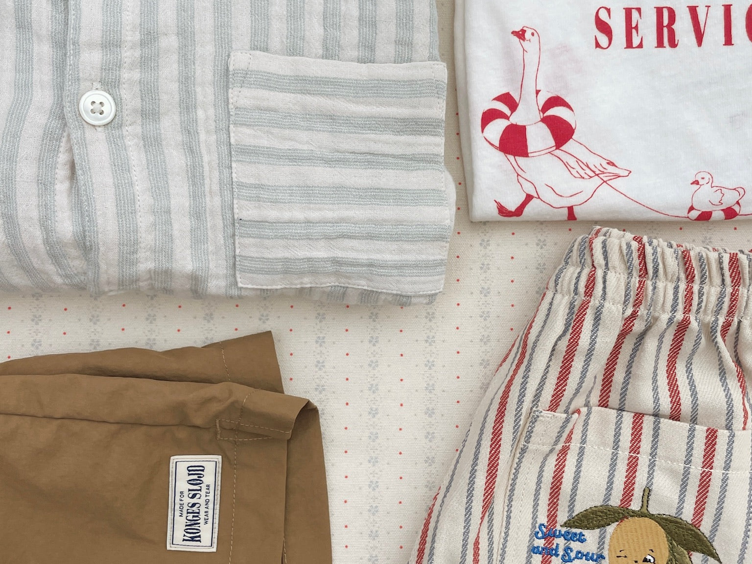 Konges Sløjd A/S WOVEN SHORTS & BLOOMERS pale olive green/ermine