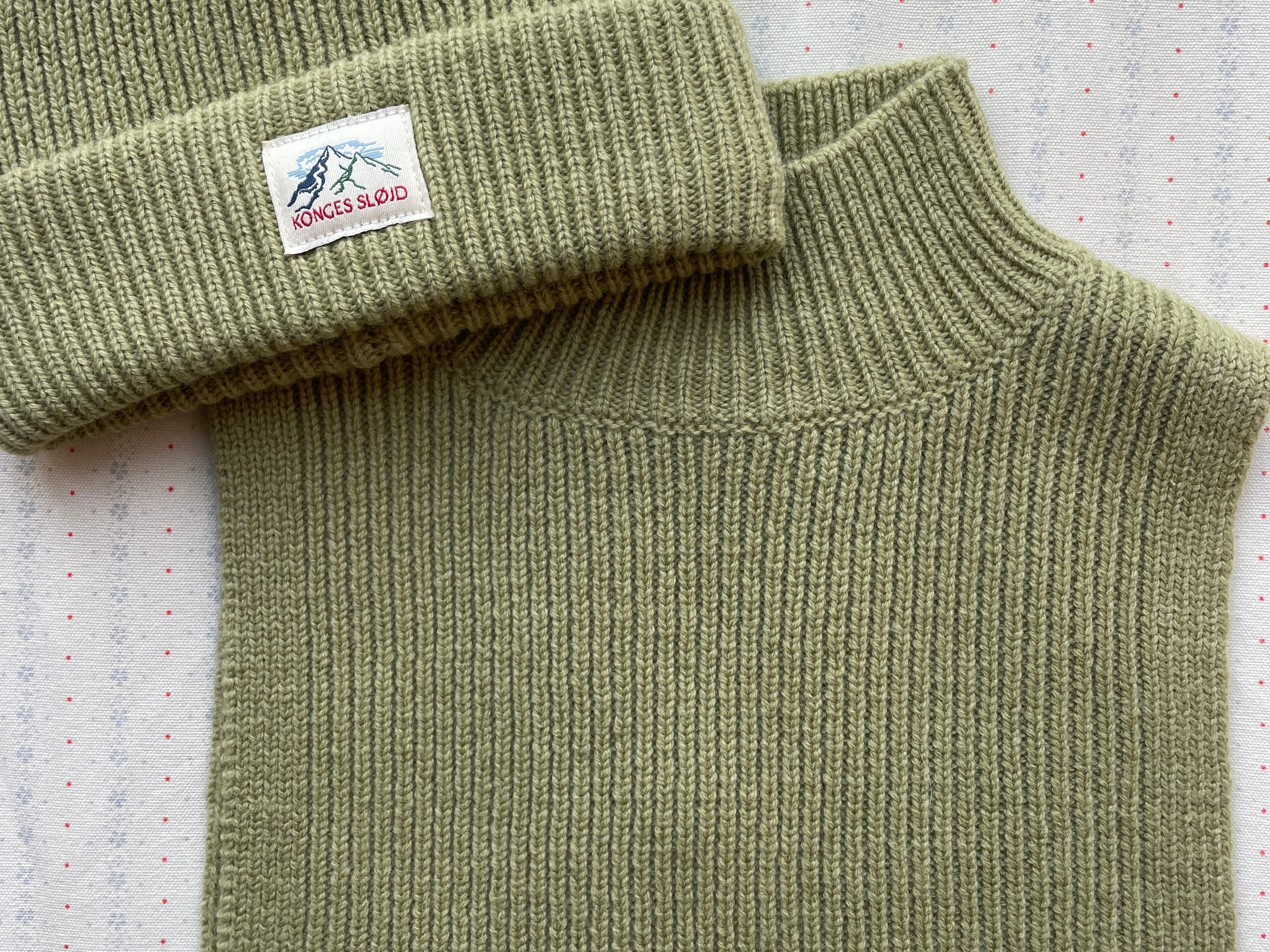 Konges Sløjd A/S HATS pale olive green