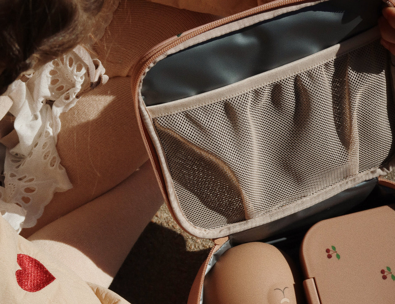 Konges Sløjd A/S THERMO BAG ma grande cerise mahogany