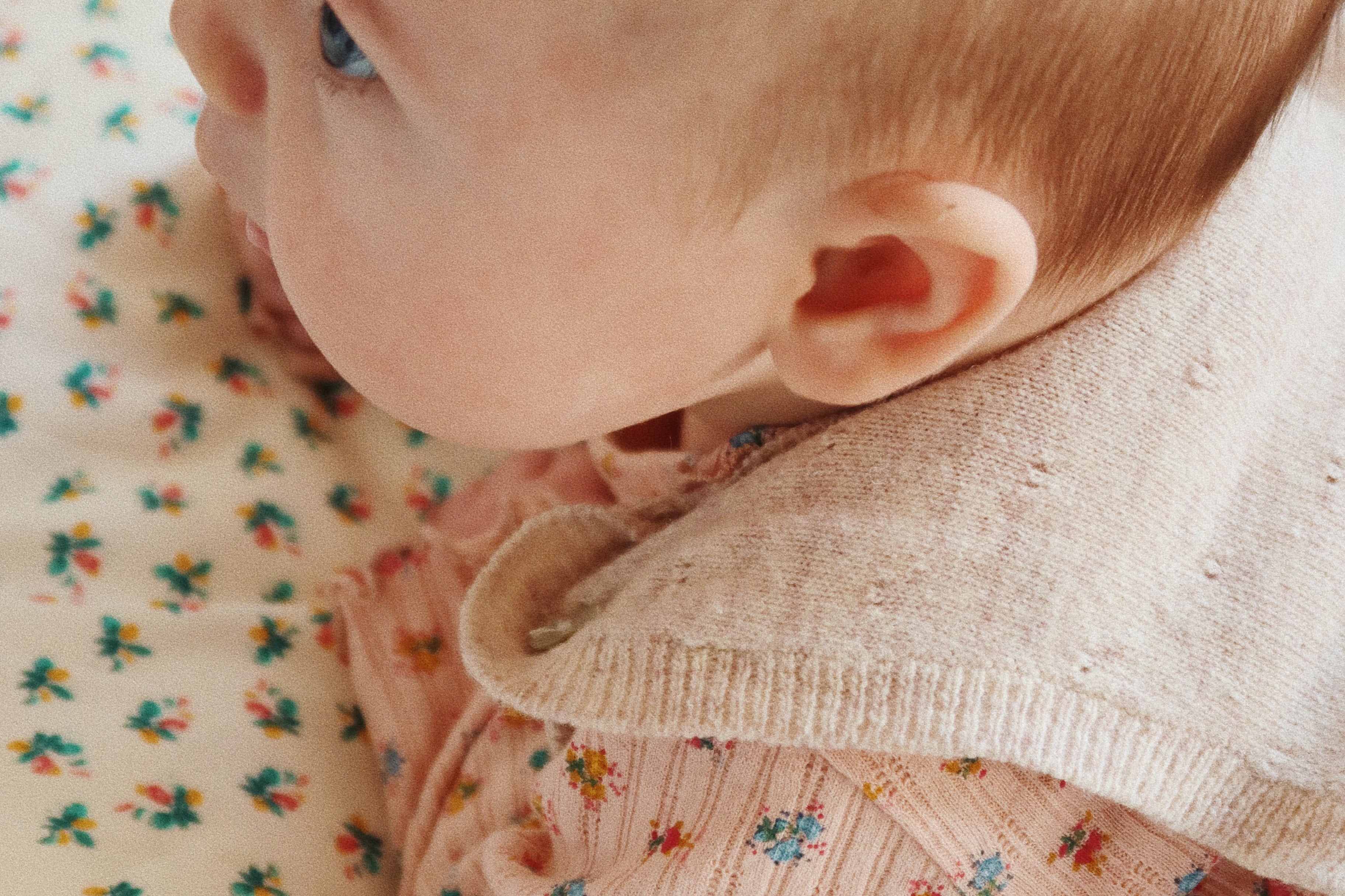 Konges Sløjd A/S Babybeddengoed fleur coloré