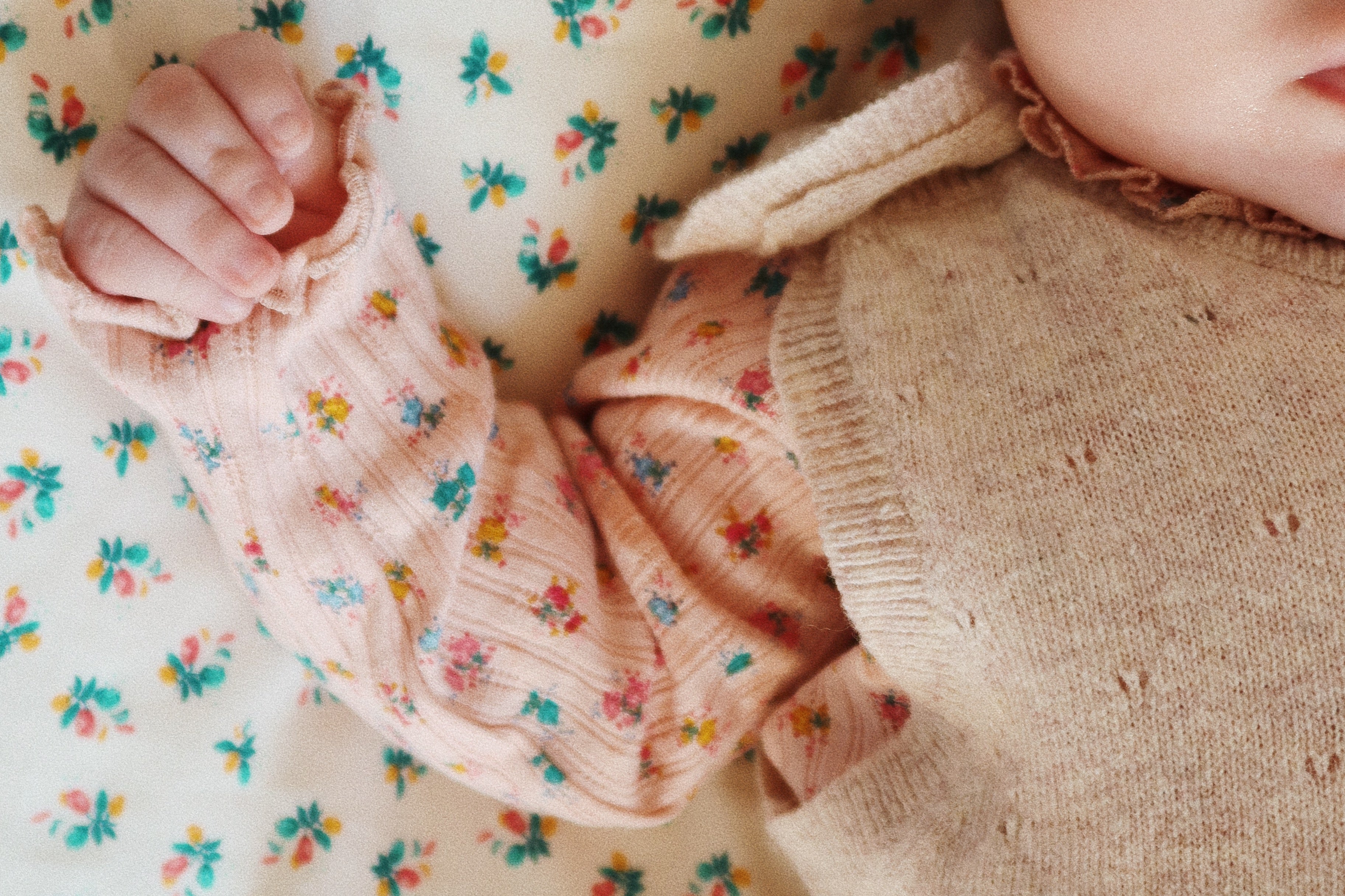 Konges Sløjd A/S Babybeddengoed fleur coloré