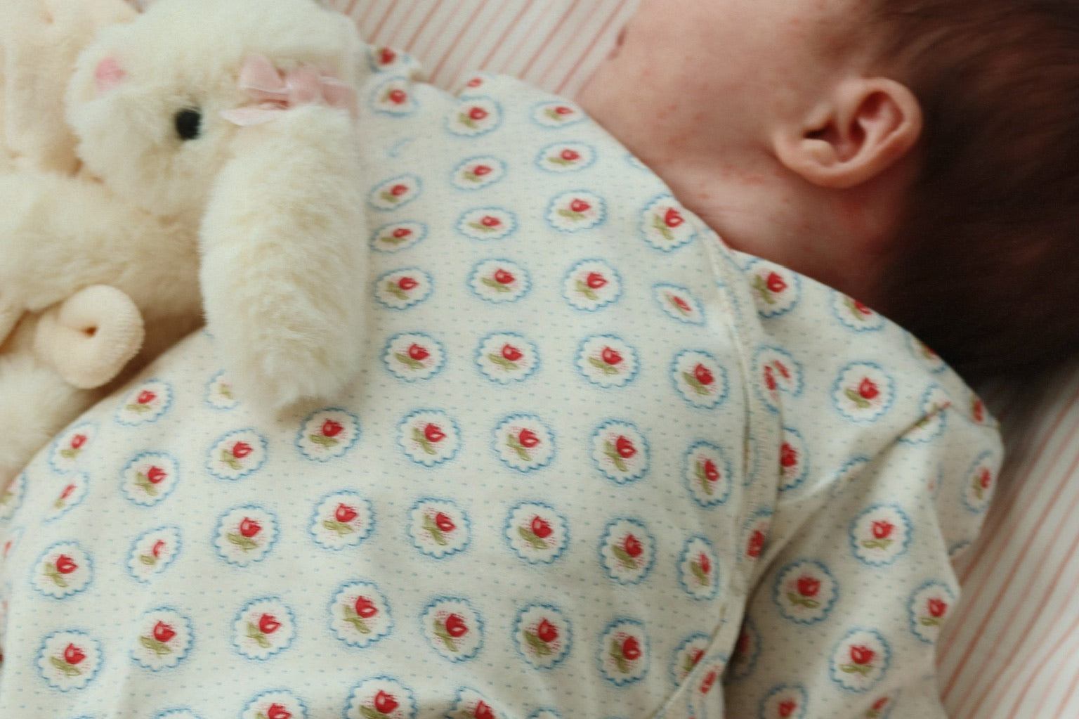 Konges Sløjd A/S Babybeddengoed stripie petite rose