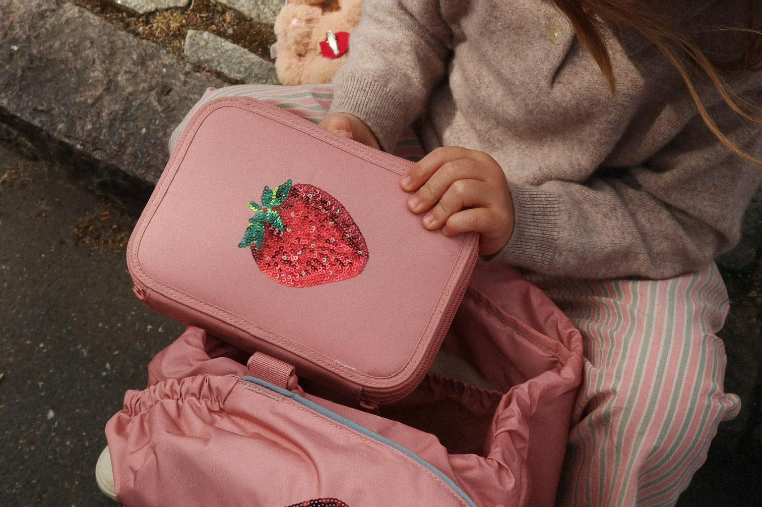 Konges Sløjd A/S SCHOOLBAG rosette