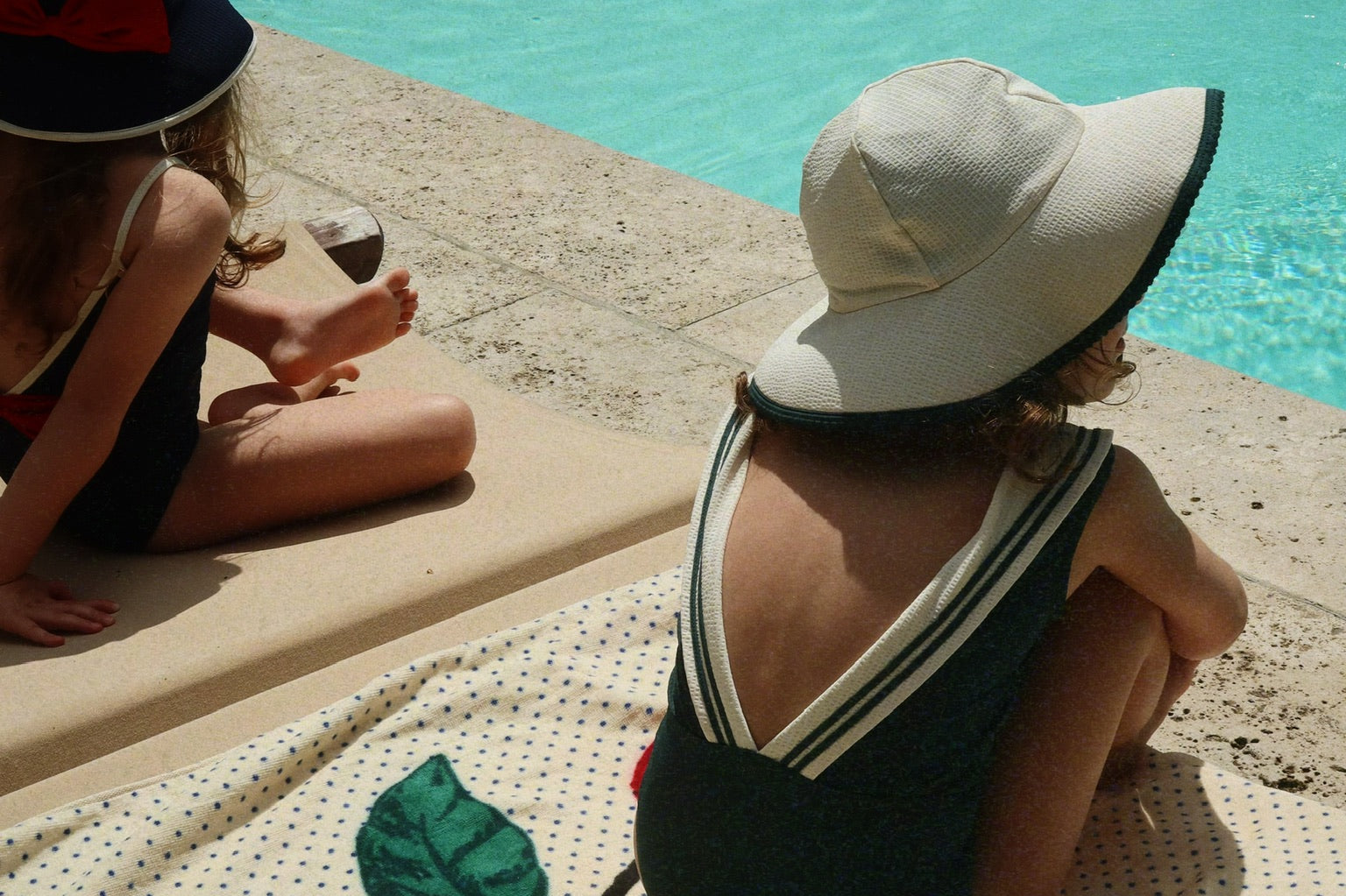 Konges Sløjd A/S TOWELS estate dot