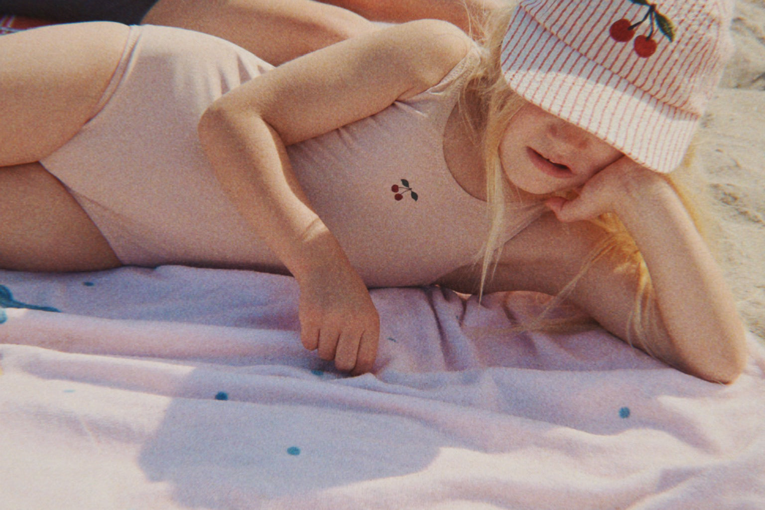 Konges Sløjd A/S HATS amour stripe