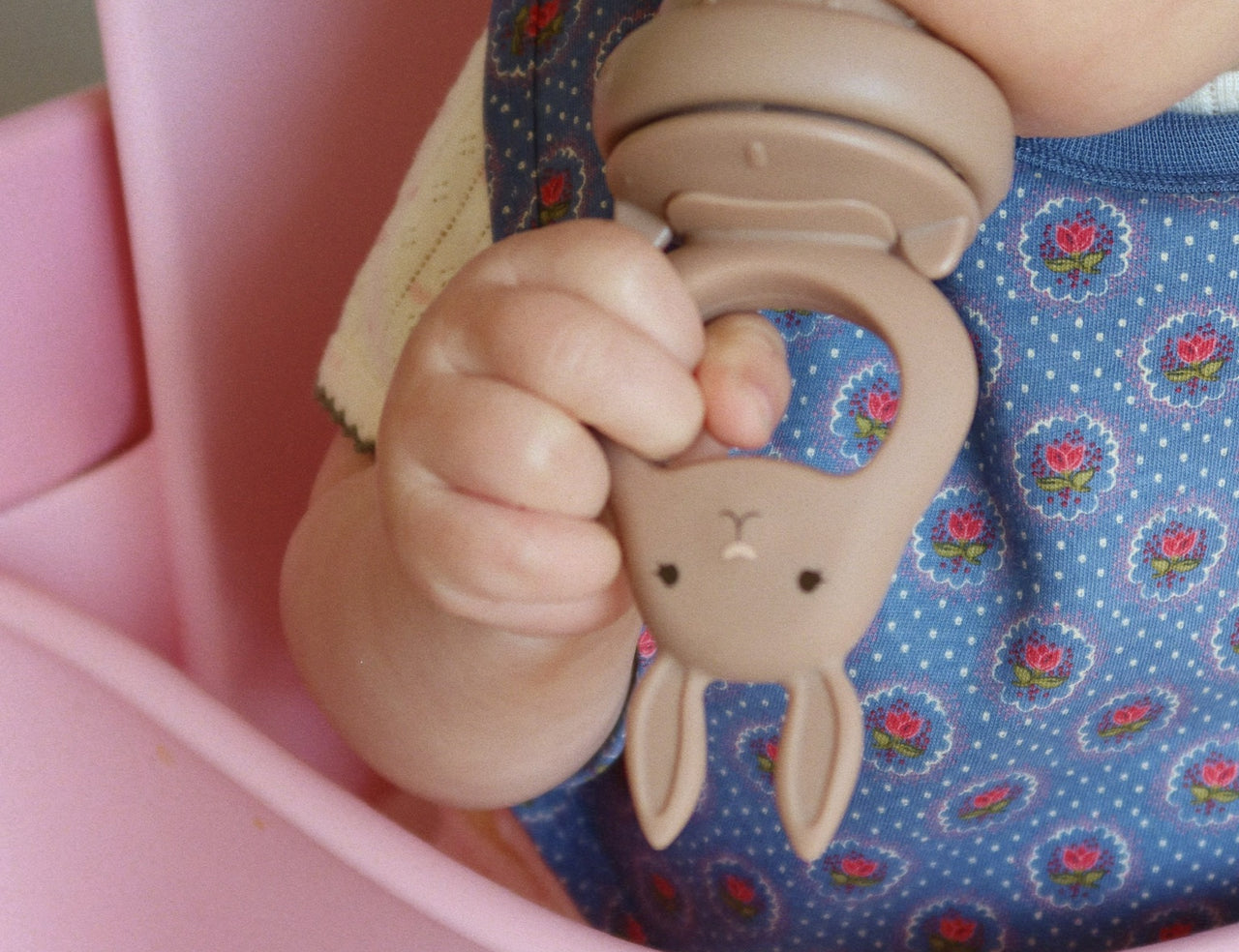 Konges Sløjd A/S FEEDING PACIFIER bark/shell