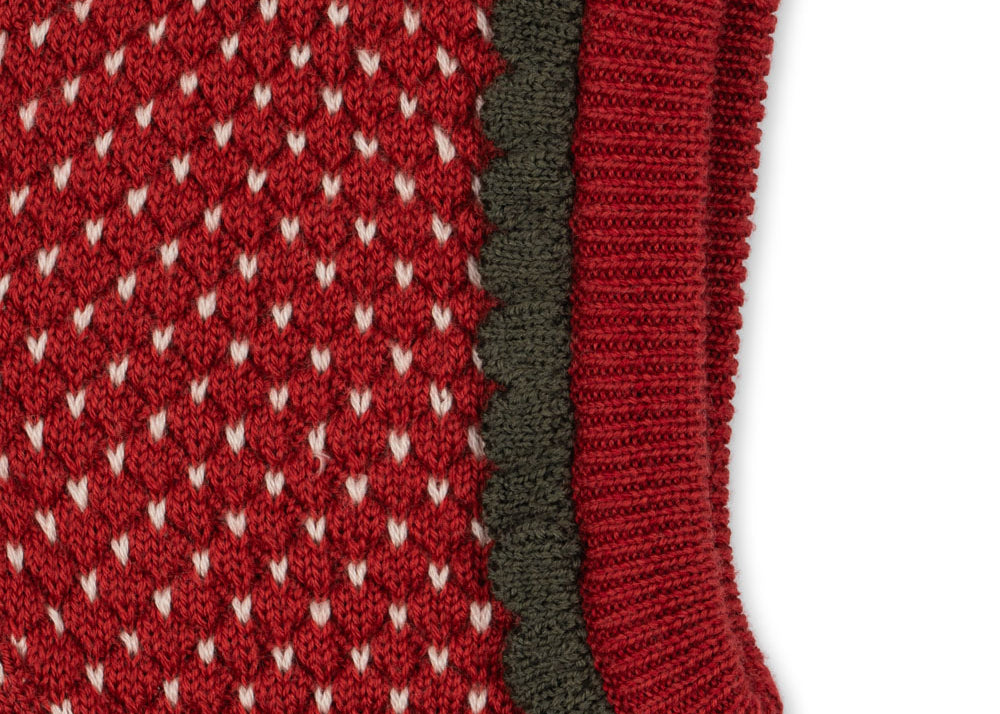 Konges Sløjd A/S Balaclava'S true red