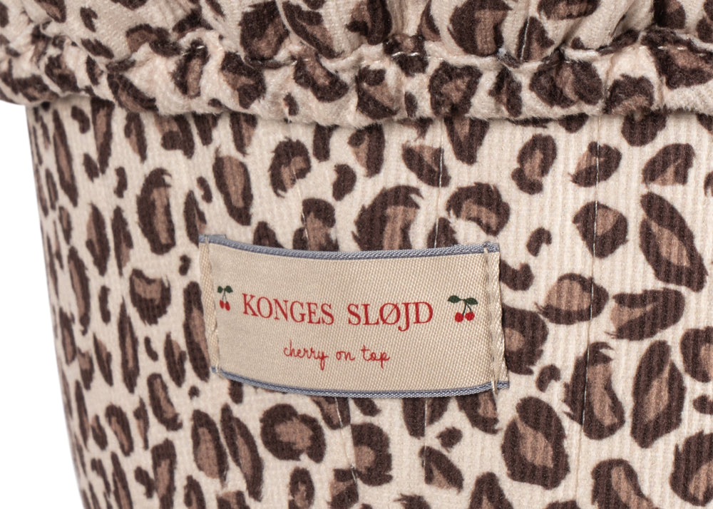 Konges Sløjd A/S DOLL ESSENTIALS leo
